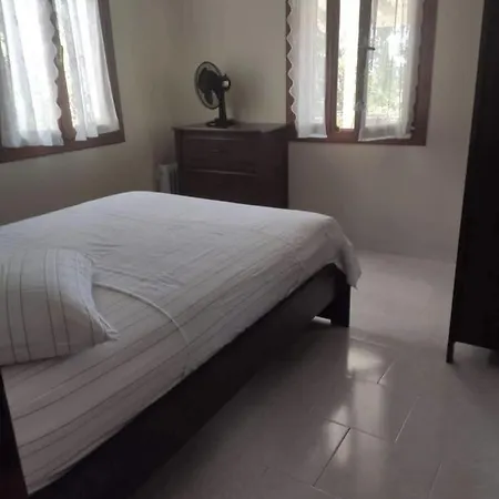 Delphia One Bedroom Traditional House * Lourdata (Kefalonia)