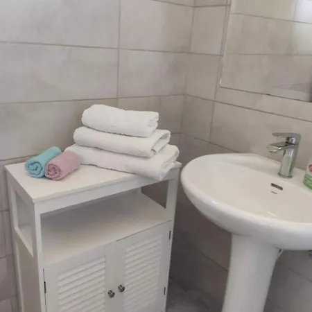 Delphia One Bedroom Traditional House Vakantiehuis *