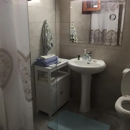 Vakantiehuis Delphia One Bedroom Traditional House Lourdata (Kefalonia)